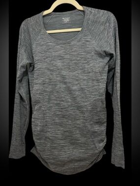 Athleta Women’s Long-Sleeve Crewneck Top - Heather Gray